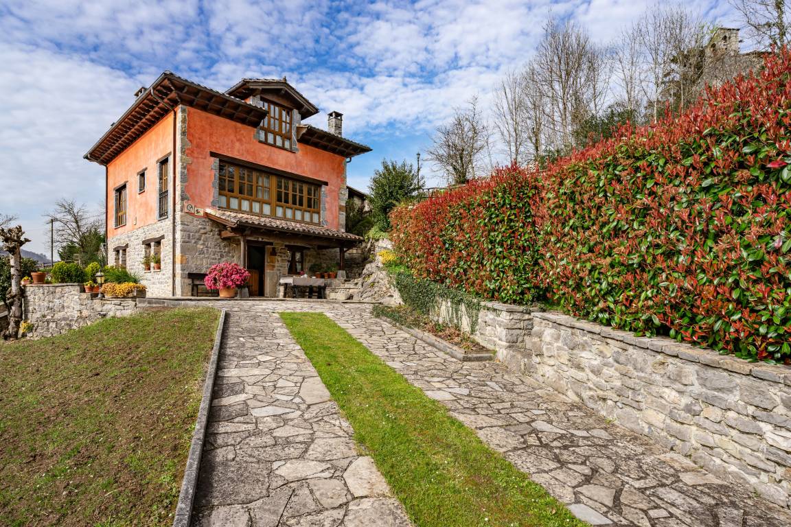120 M² Casa ∙ 3 Habitaciones ∙ 8 Huéspedes - Cangas de Onís