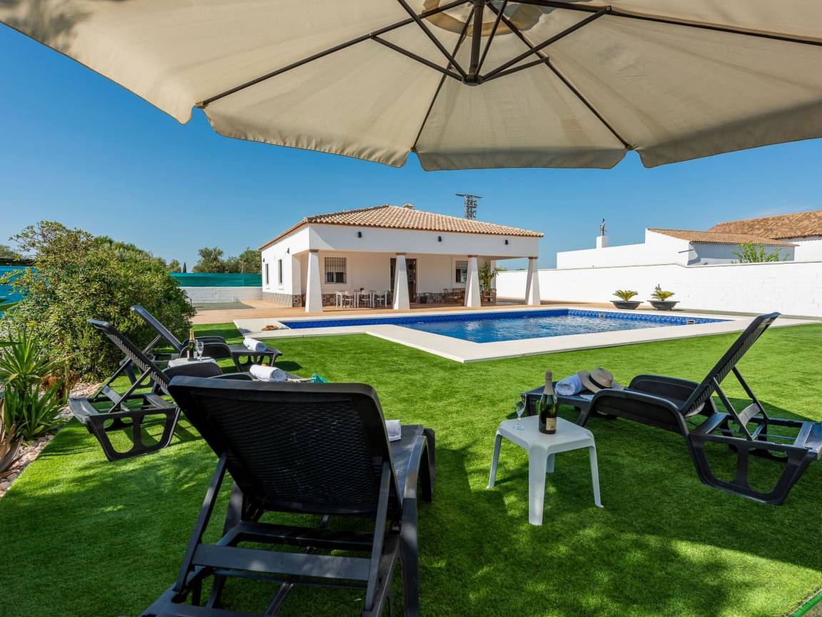 120 M² Casa ∙ 3 Habitaciones ∙ 6 Huéspedes - Marchena