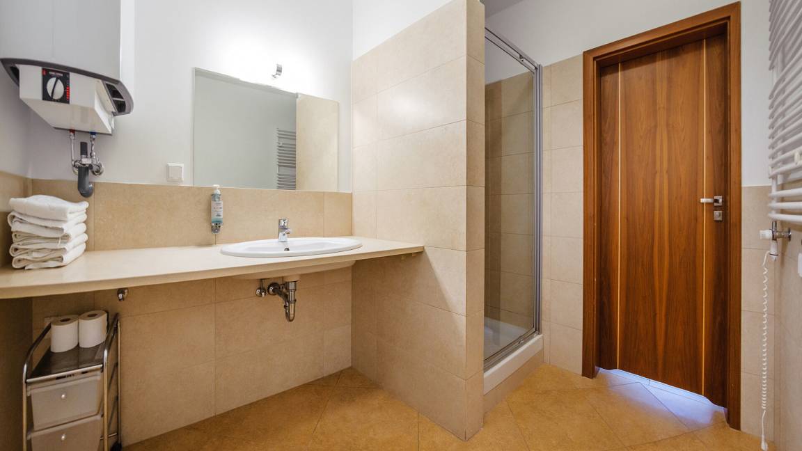 70 m² Ferienwohnung ∙ 2 Schlafzimmer ∙ 6 Gäste – Bild 12