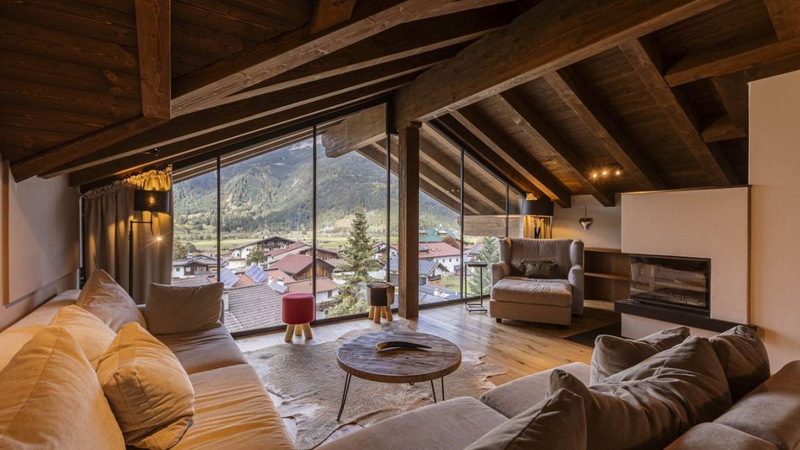 170 M² Ferienwohnung ∙ 4 Schlafzimmer ∙ 10 Gäste - Ehrwald