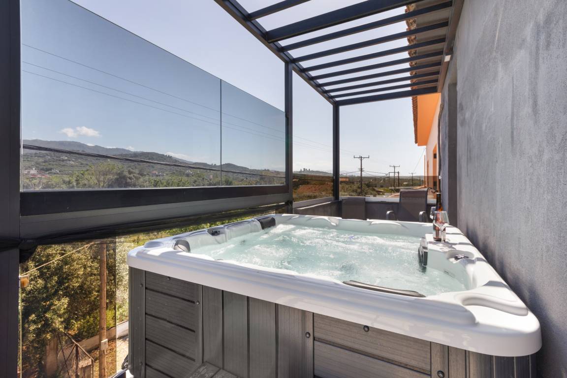 140 M² Apartment ∙ 3 Bedrooms ∙ 5 Guests - Chania