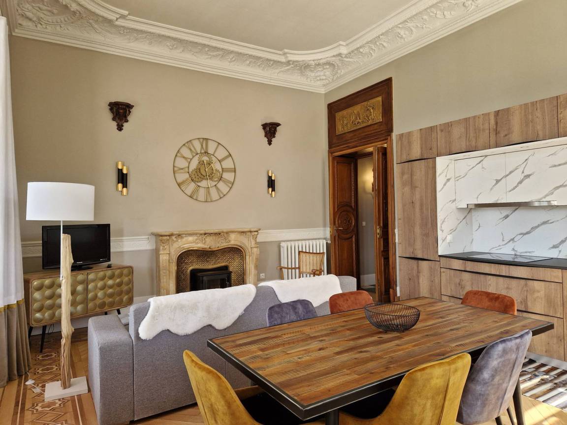 93 M² Appartement ∙ 3 Chambres ∙ 8 Personnes - Larche