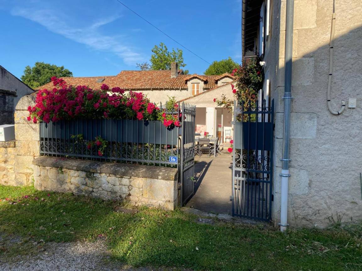 150 m&sup2; G&icirc;te 3 Schlafzimmer 6 G&auml;ste