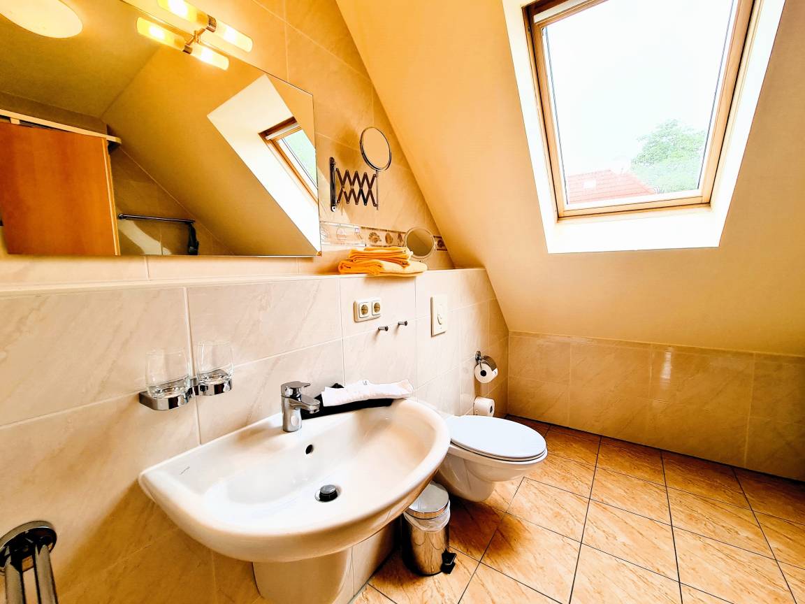 60 m² Ferienwohnung ∙ 2 Schlafzimmer ∙ 4 Gäste – Bild 16