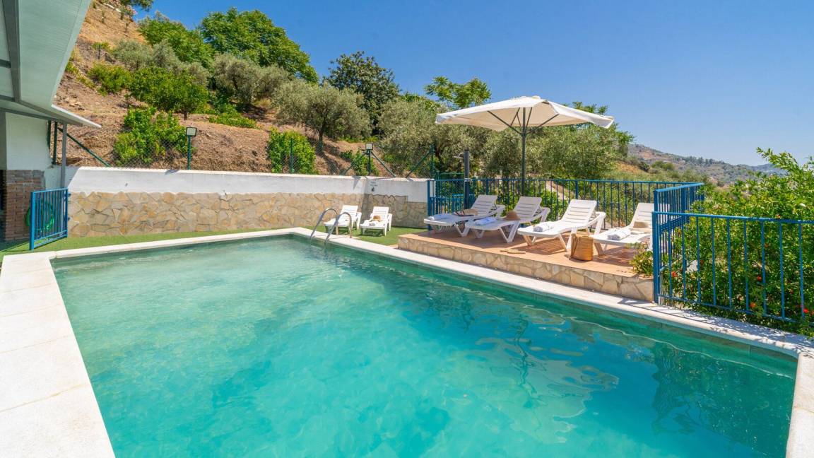 180 M² Casa ∙ 5 Habitaciones ∙ 10 Huéspedes - Nerja