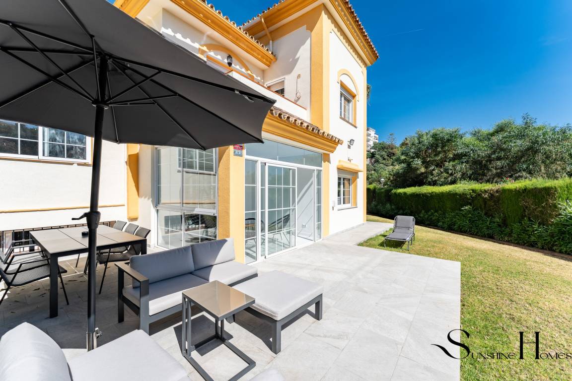 166 M² Villa ∙ 3 Habitaciones ∙ 6 Huéspedes - Calahonda