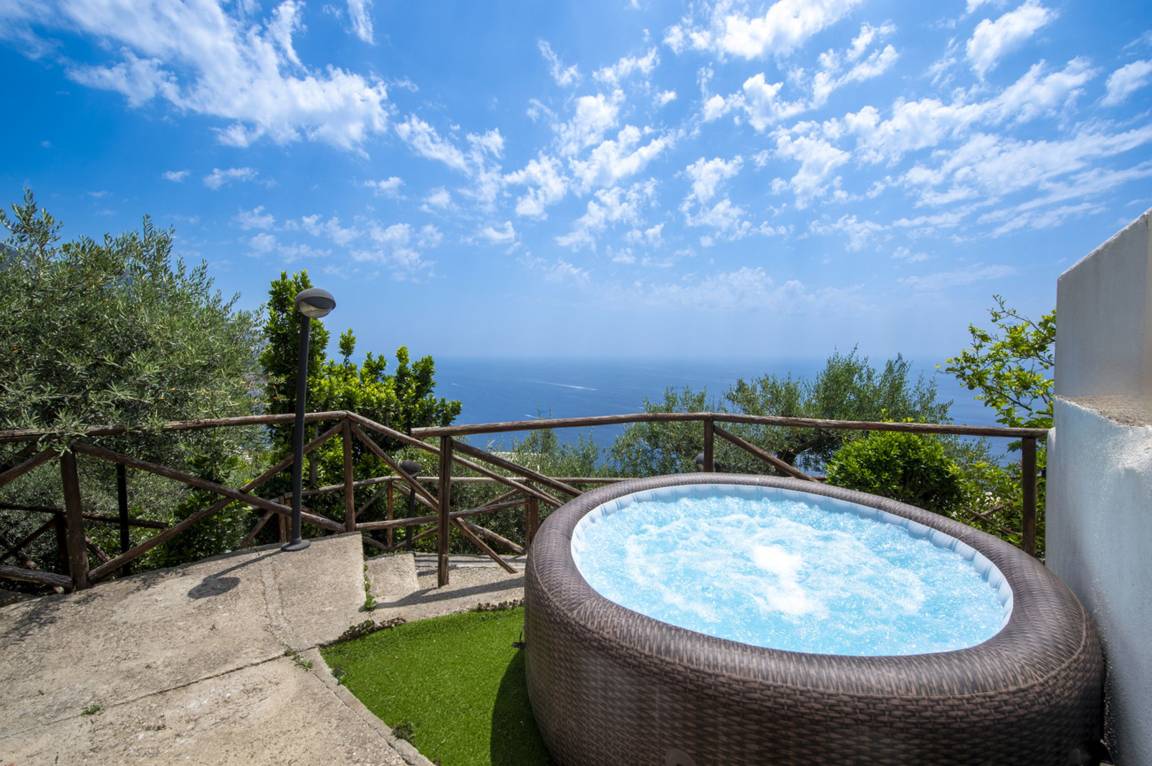 75 M² House ∙ 2 Bedrooms ∙ 5 Guests - Amalfi Coast