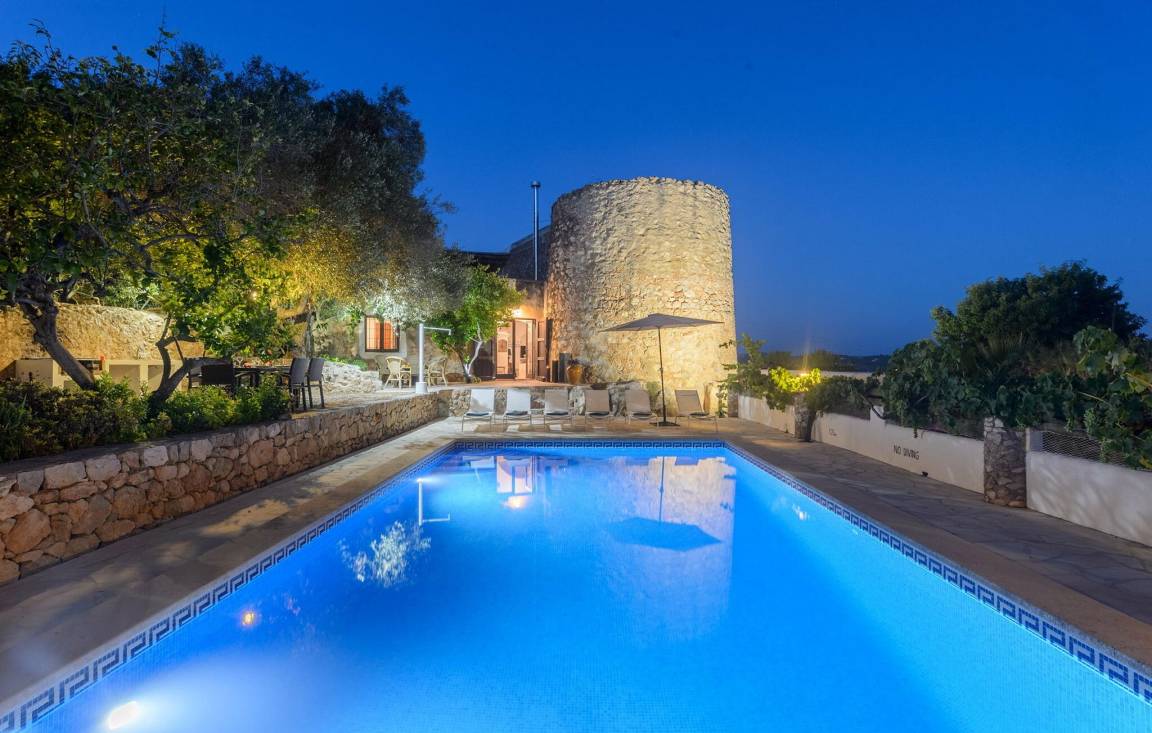 350 M² House ∙ 4 Bedrooms ∙ 8 Guests - Sant Antoni de Portmany