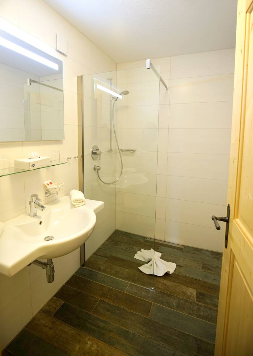 65 m² Ferienwohnung ∙ 2 Schlafzimmer ∙ 5 Gäste – Bild 10