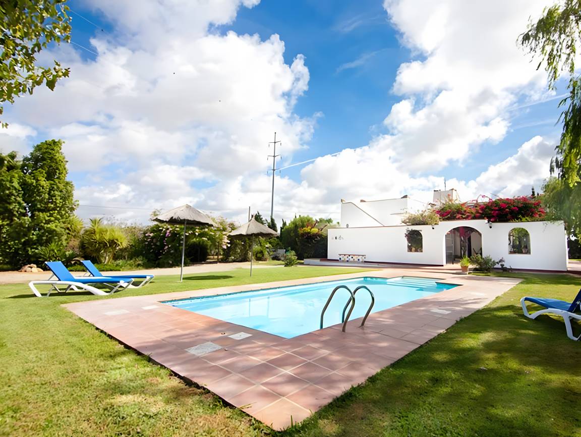 200 M² Talo ∙ 3 Makuuhuonetta ∙ 7 Vierasta - Chiclana de la Frontera