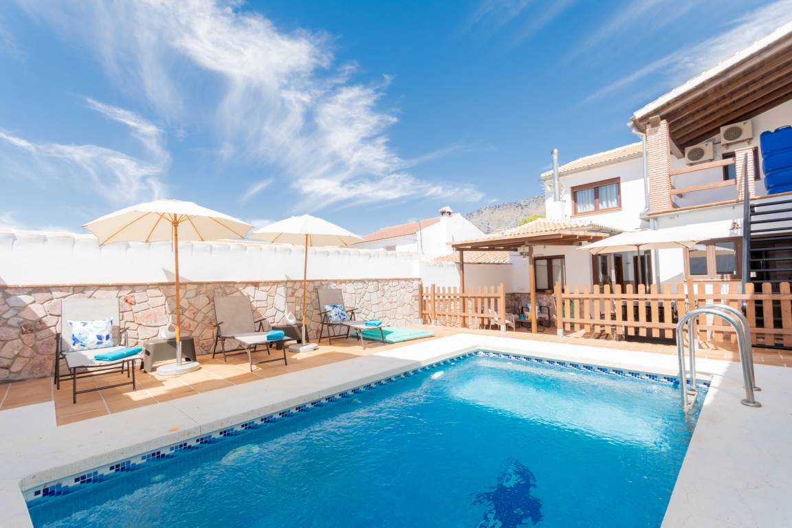 170 M² Cottage ∙ 4 Bedrooms ∙ 6 Guests - Andalousie