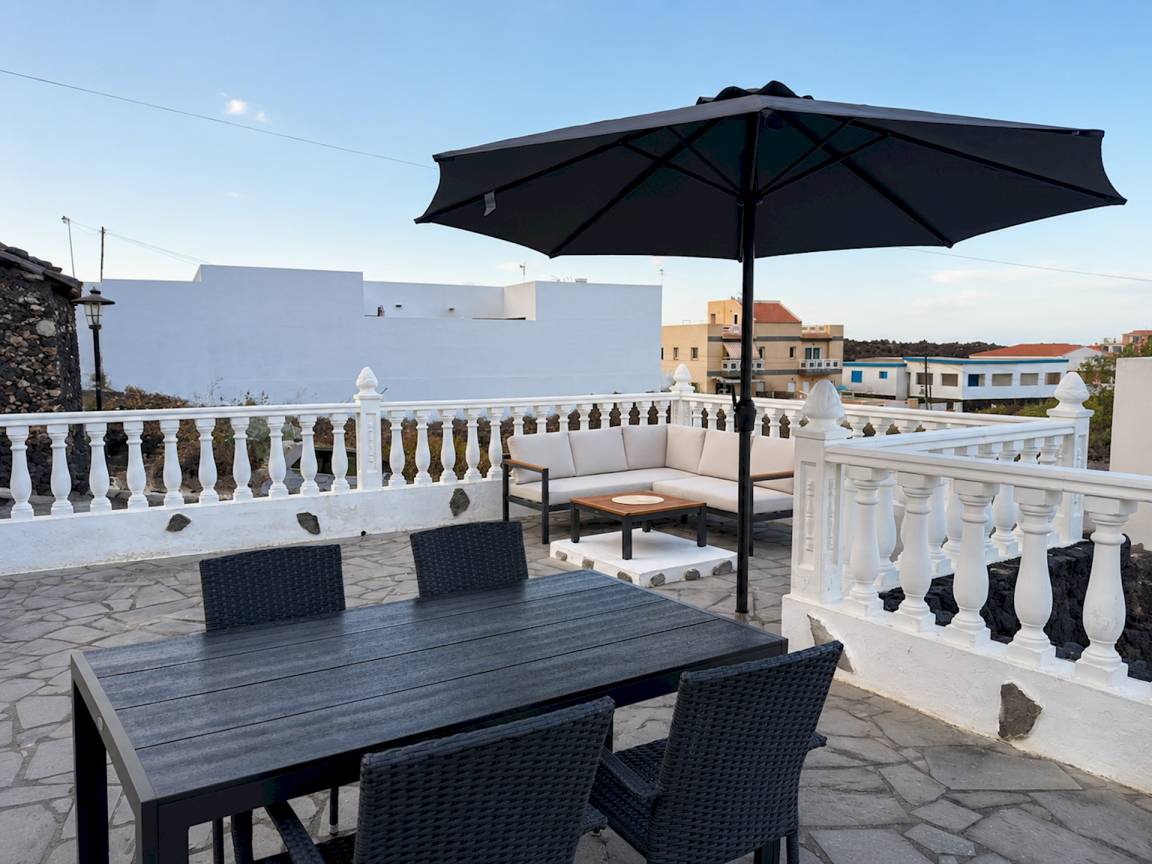 60 M² Ferienhaus ∙ 2 Schlafzimmer ∙ 4 Gäste - El Hierro