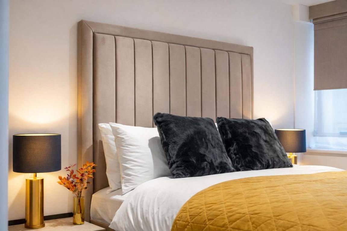 Apartment ∙ 2 Bedrooms ∙ 5 Guests - Leyton
