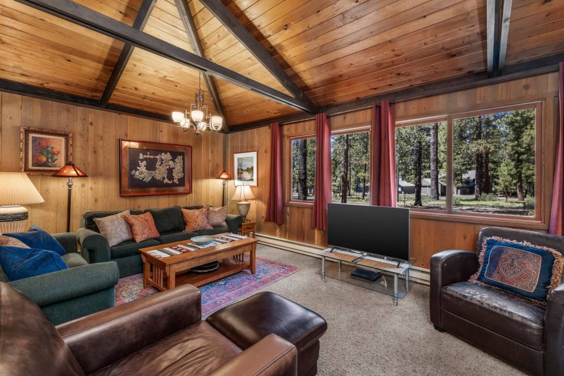 102 M² House ∙ 2 Bedrooms ∙ 5 Guests - Sunriver, OR
