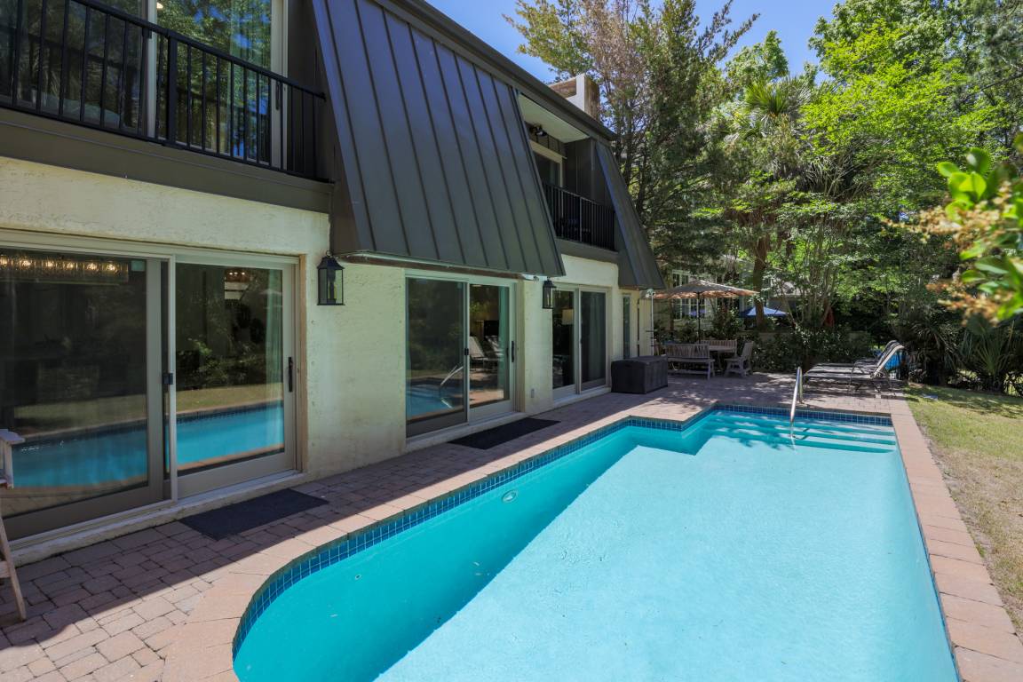 House ∙ 4 Bedrooms ∙ 12 Guests - Hilton Head Island, SC