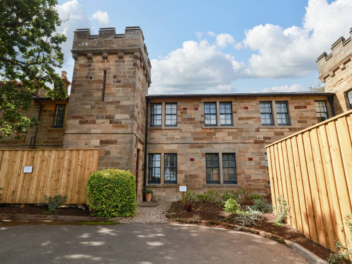 Cottage ∙ 4 Bedrooms ∙ 7 Guests - Robin Hood's Bay