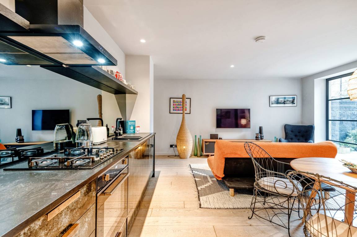 78 M² Apartment ∙ 2 Bedrooms ∙ 5 Guests - London, UK