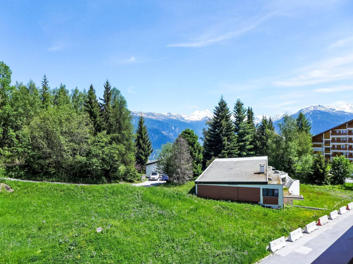 80 M² Apartment ∙ 3 Bedrooms ∙ 5 Guests - Crans-Montana