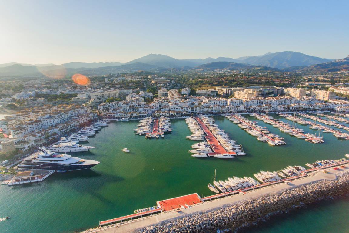 120 M² Chalet ∙ 2 Habitaciones ∙ 4 Huéspedes - Marbella