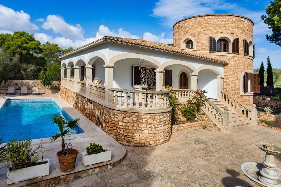 Hauptansicht vom Villa: Villa Andres
