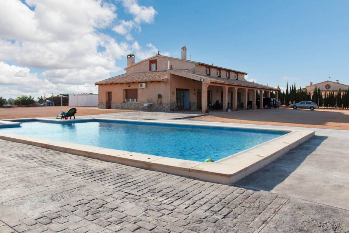 Apartment With 4 Bedrooms In Villarrobledo, With Shared Pool, Furnished Terrace And Wifi - Villarrobledo
