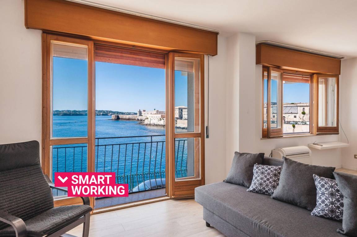 120 M² Apartment ∙ 3 Bedrooms ∙ 6 Guests - Siracusa