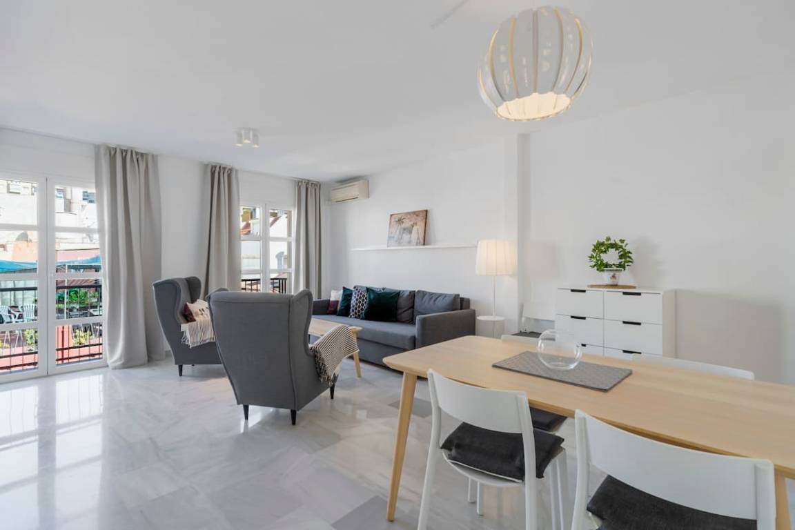 71 M² House ∙ 2 Bedrooms ∙ 5 Guests - Fuengirola