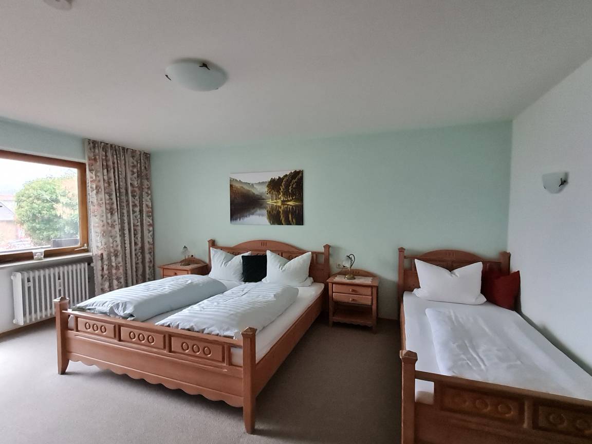 65 M² Ferienwohnung ∙ 4 Gäste - Gstadt am Chiemsee