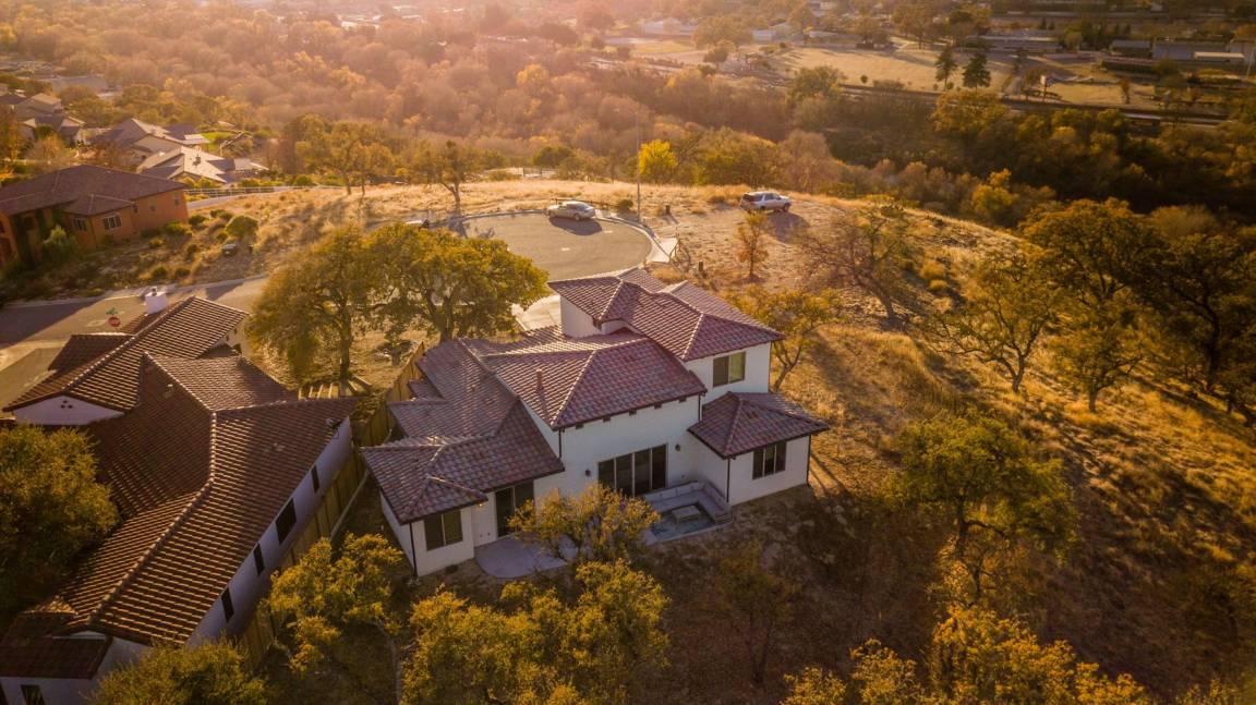 House ∙ 4 Bedrooms ∙ 8 Guests - Templeton, CA