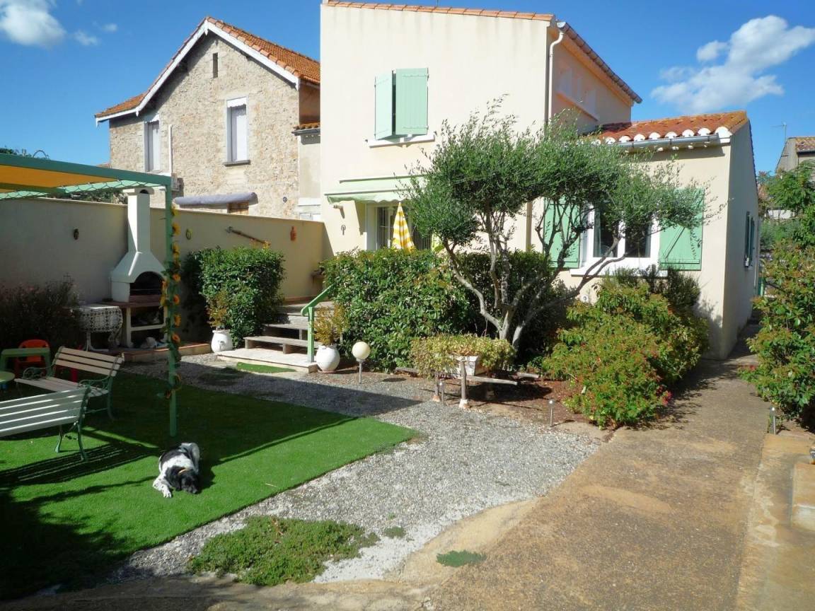 92 m&sup2; G&icirc;te 3 Schlafzimmer 6 G&auml;ste
