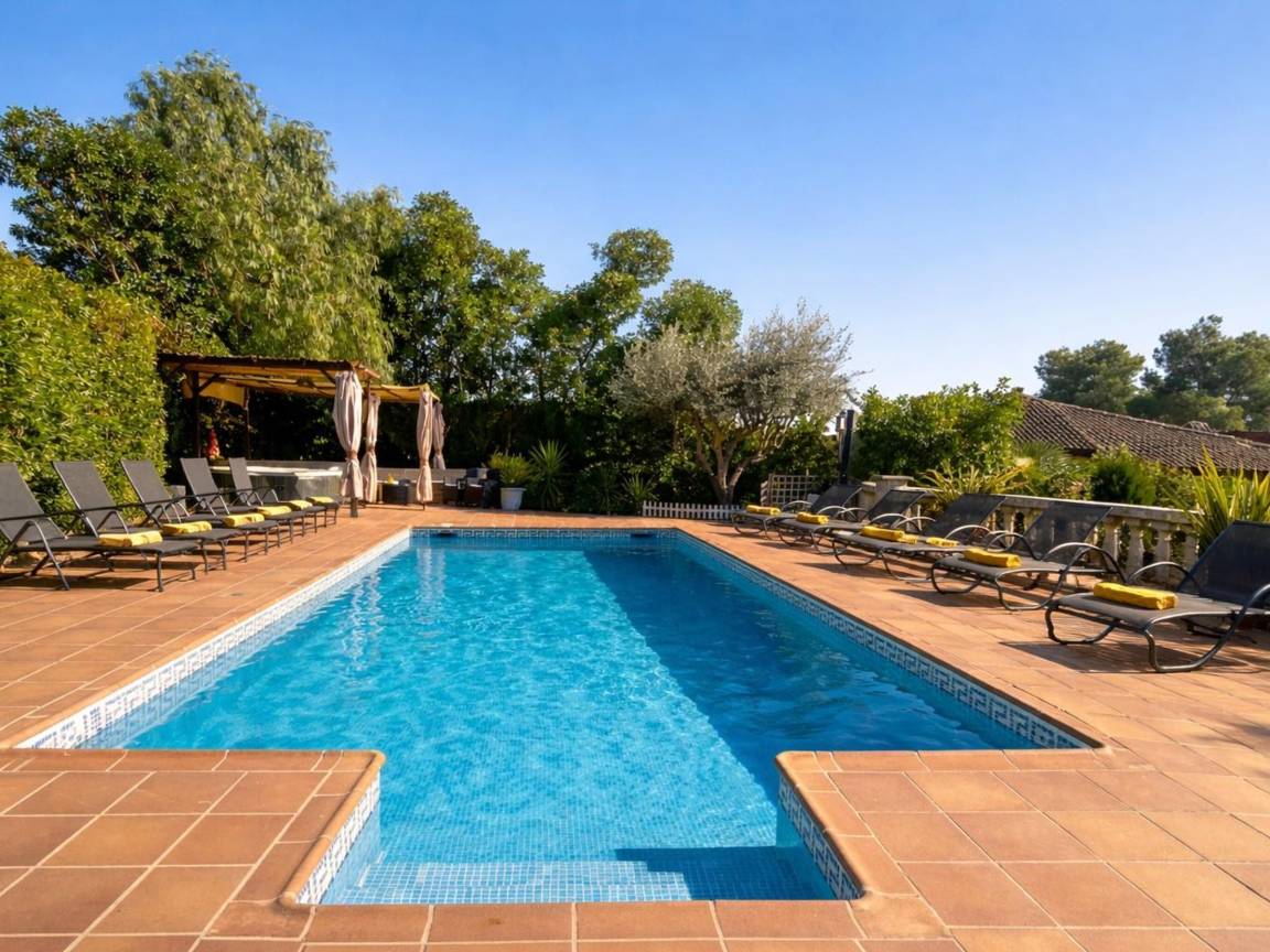 500 M² Villa ∙ 6 Schlafzimmer ∙ 15 Gäste - Sitges