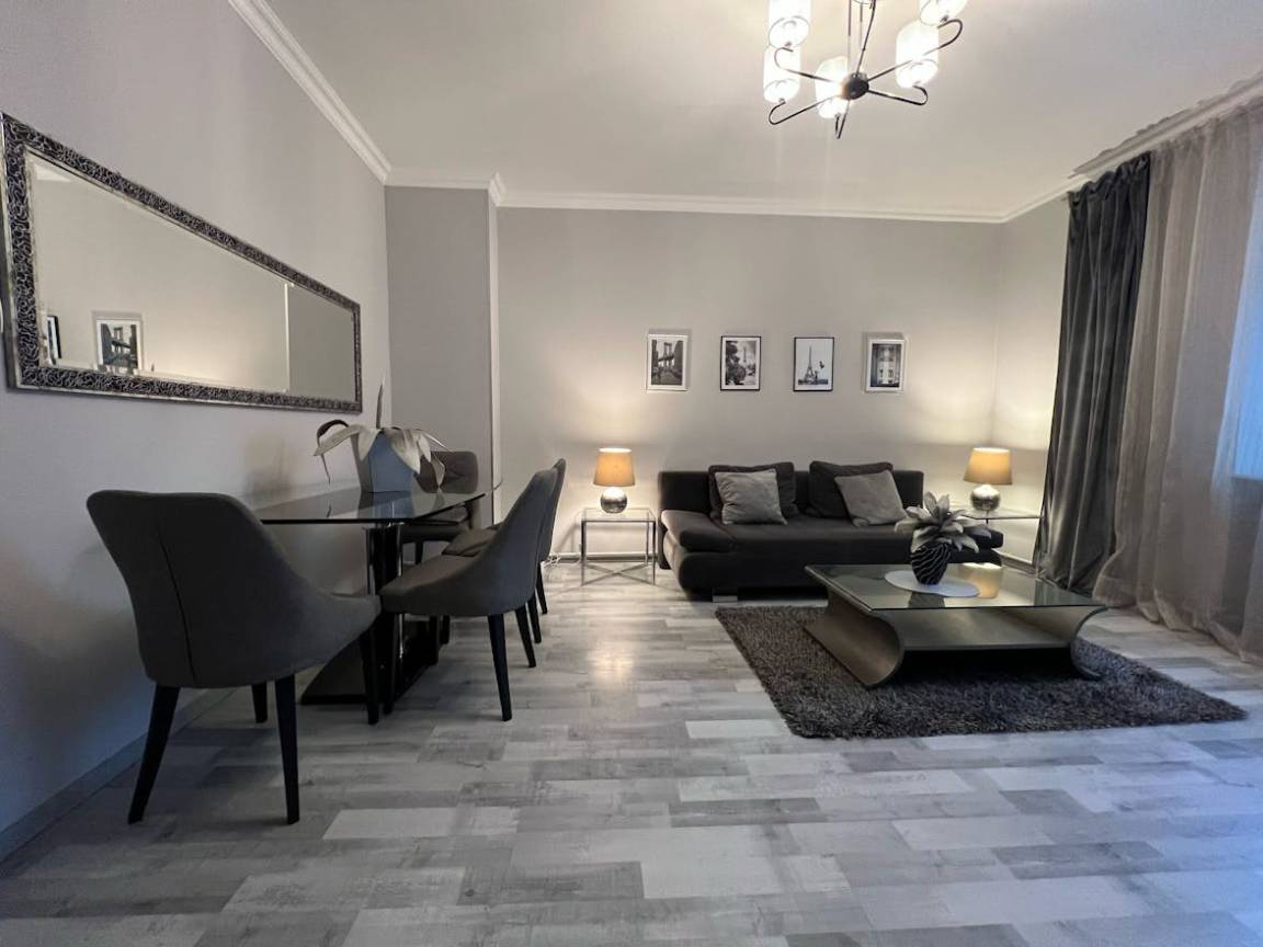 68 M² Apartment ∙ 3 Bedrooms ∙ 3 Guests - Berlin