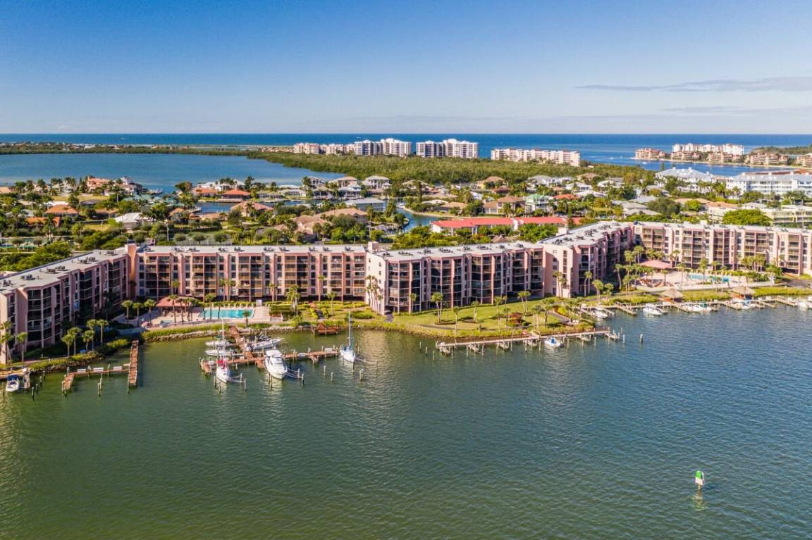 House ∙ 2 Bedrooms ∙ 6 Guests - Marco Island, FL