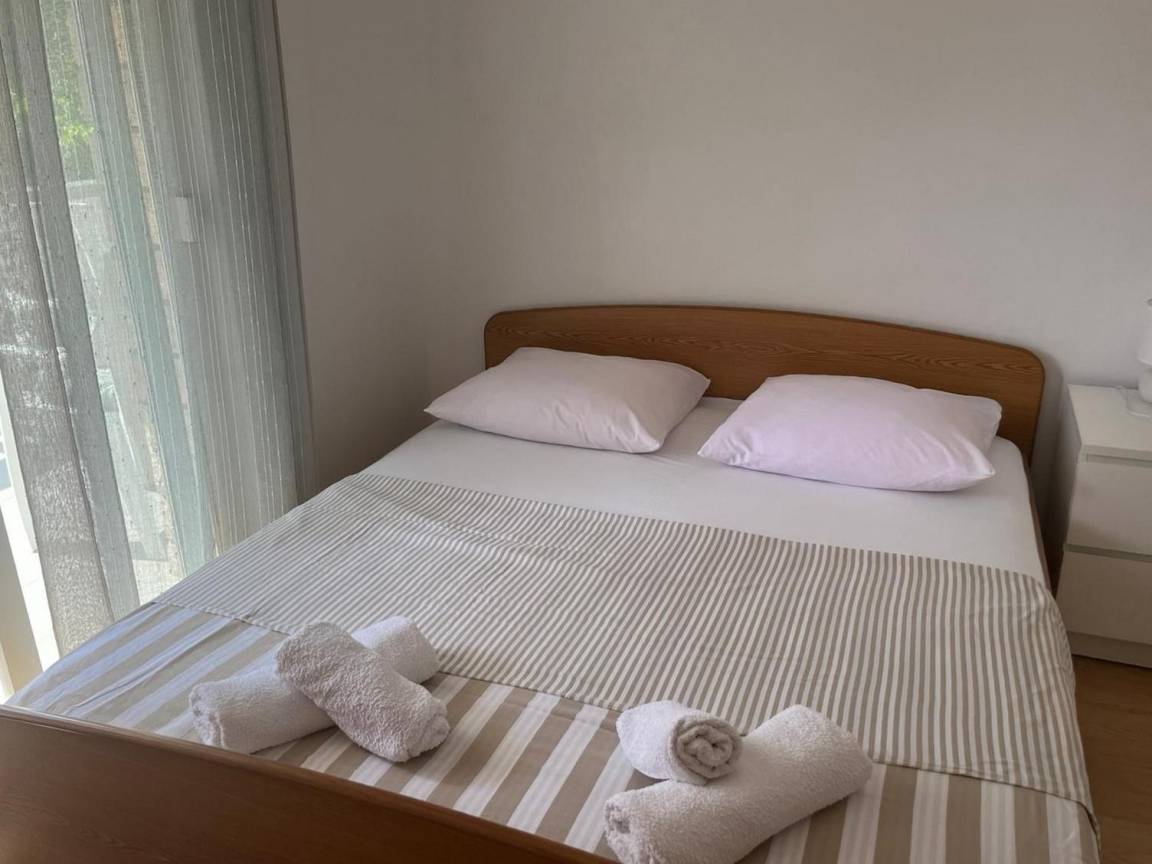 89 M² Apartment ∙ 4 Bedrooms ∙ 8 Guests - Zadar