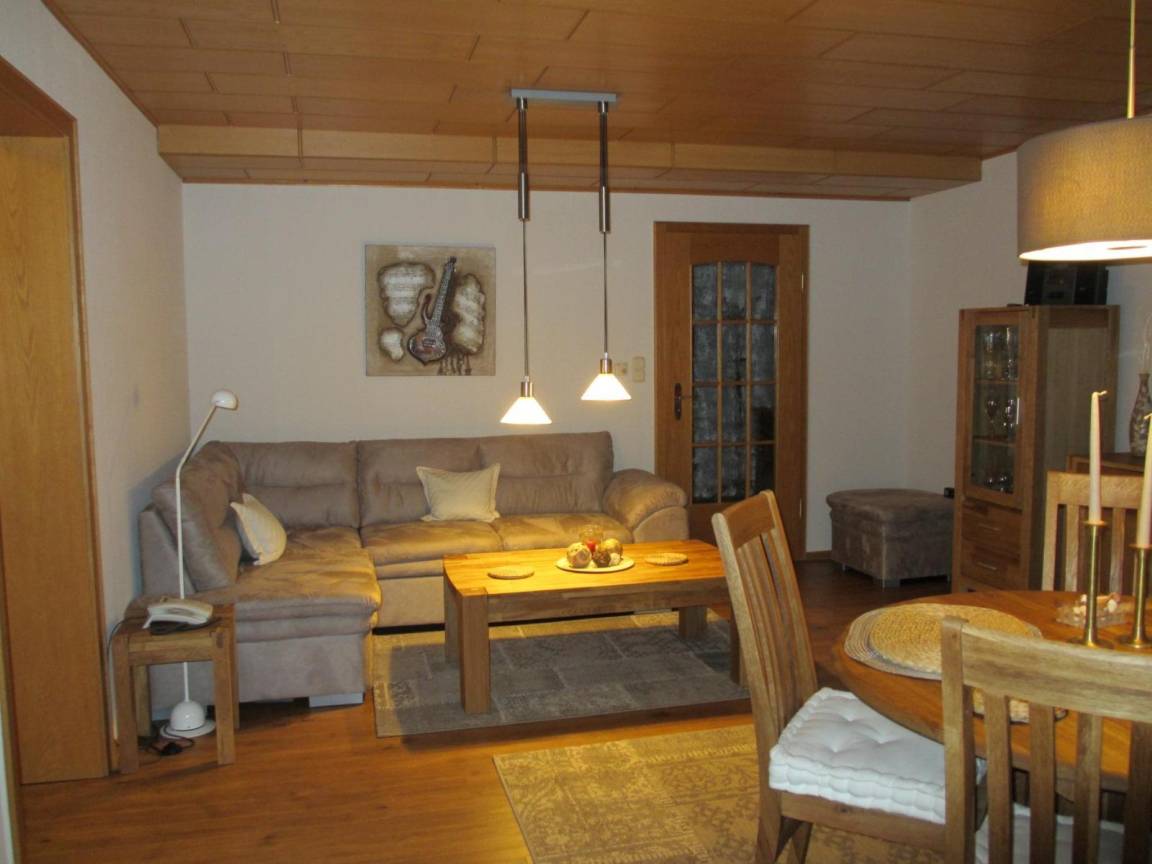 65 M² Ferienwohnung ∙ 1 Schlafzimmer ∙ 2 Gäste - Gersfeld (Rhön)