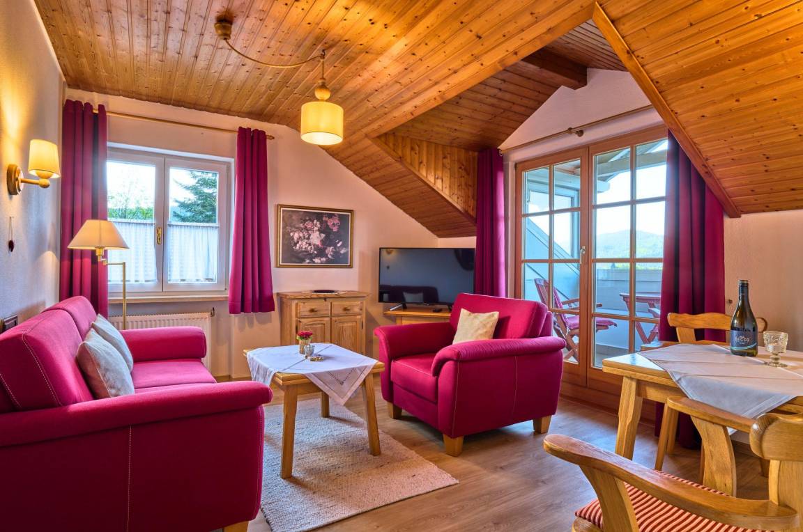 43 M² Ferienwohnung ∙ 1 Schlafzimmer ∙ 3 Gäste - Bodenmais
