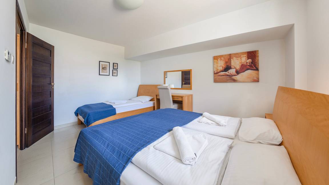 96 m² Ferienwohnung ∙ 2 Schlafzimmer ∙ 6 Gäste – Bild 12