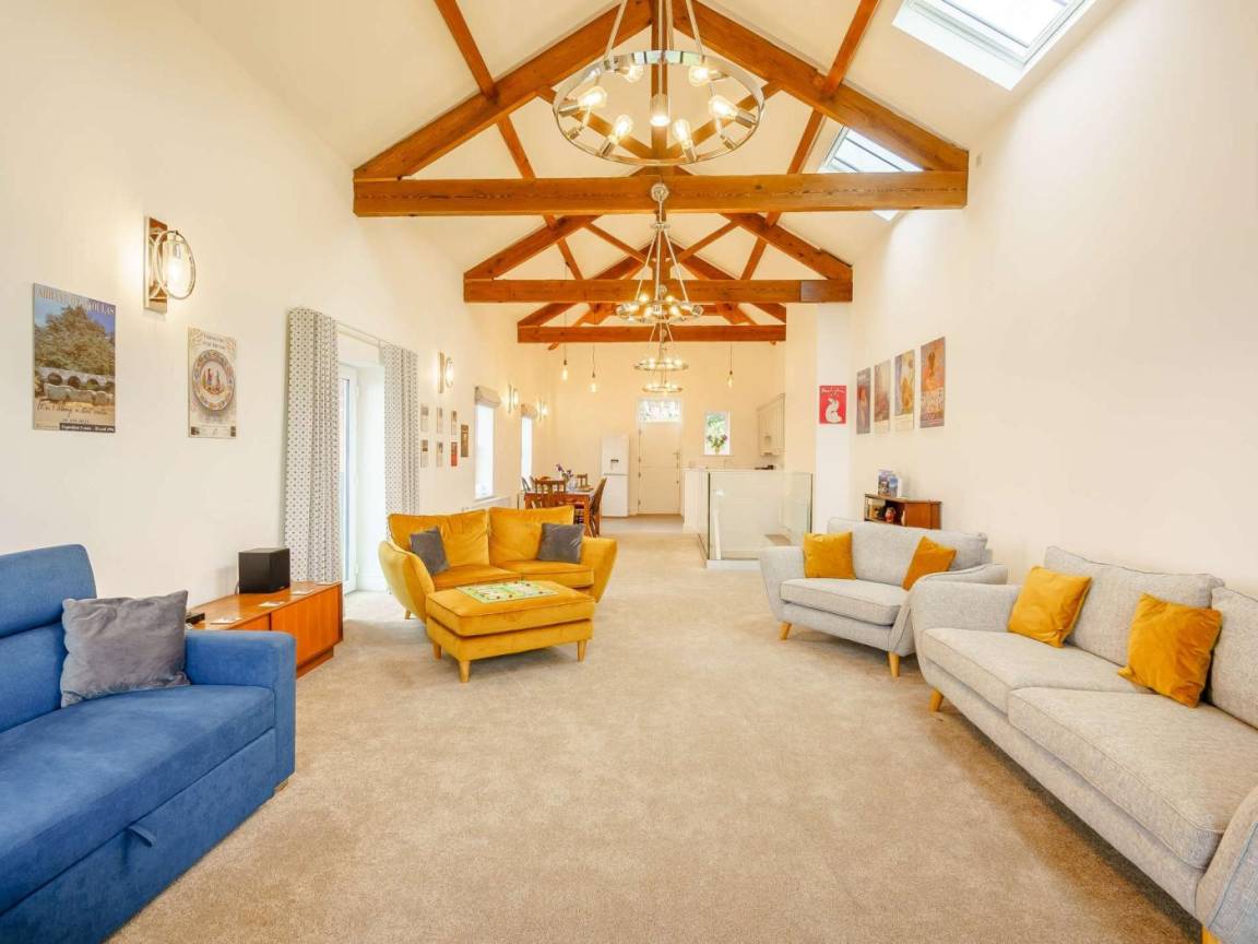 Cottage ∙ 2 Bedrooms ∙ 4 Guests - Barrow-in-Furness
