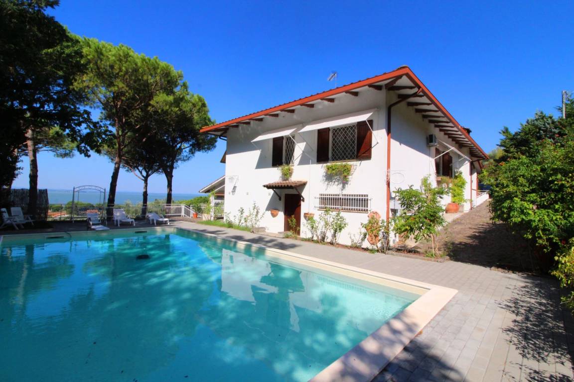 120 M² Villa Vacanza ∙ 3 Camere Da Letto ∙ 5 Ospiti - Passignano sul Trasimeno