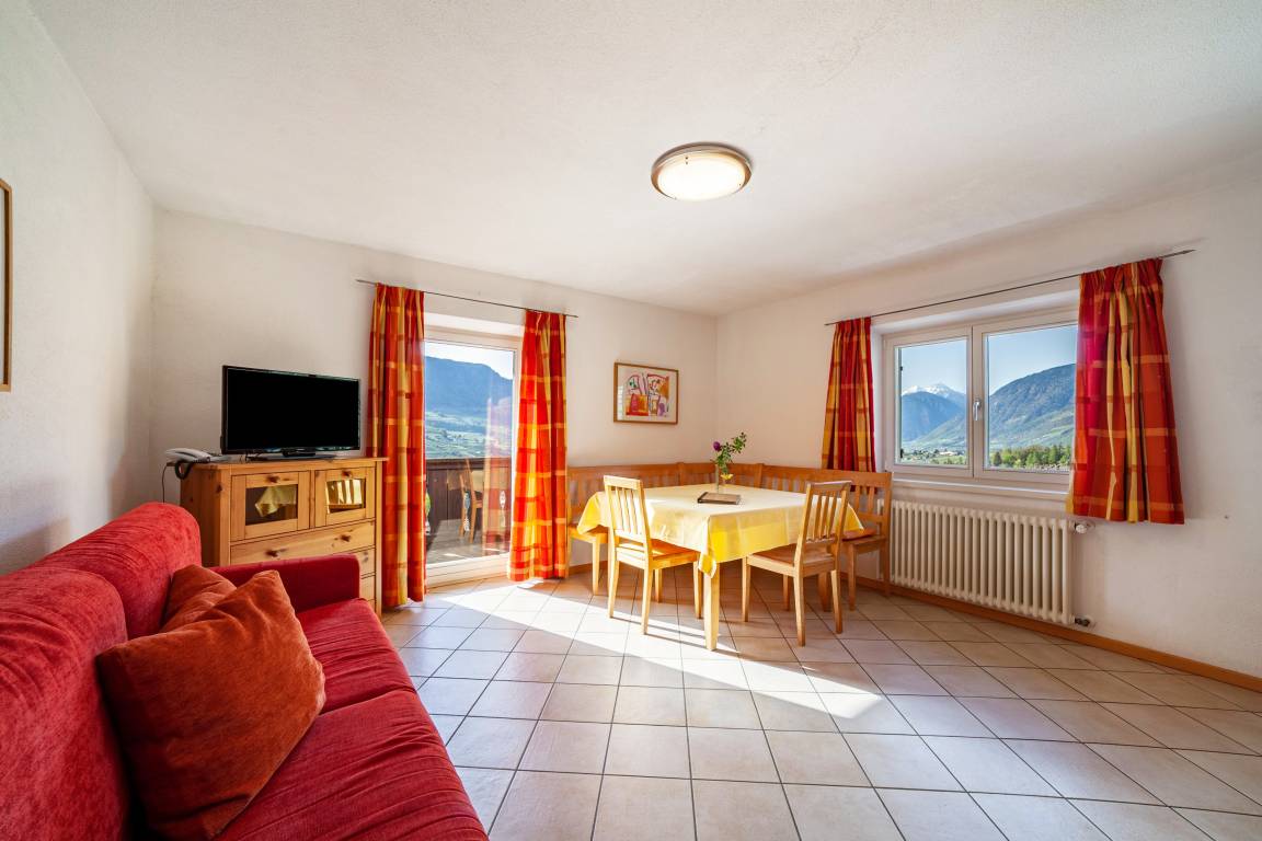 55 M² Ferienwohnung ∙ 1 Schlafzimmer ∙ 5 Gäste - Meran