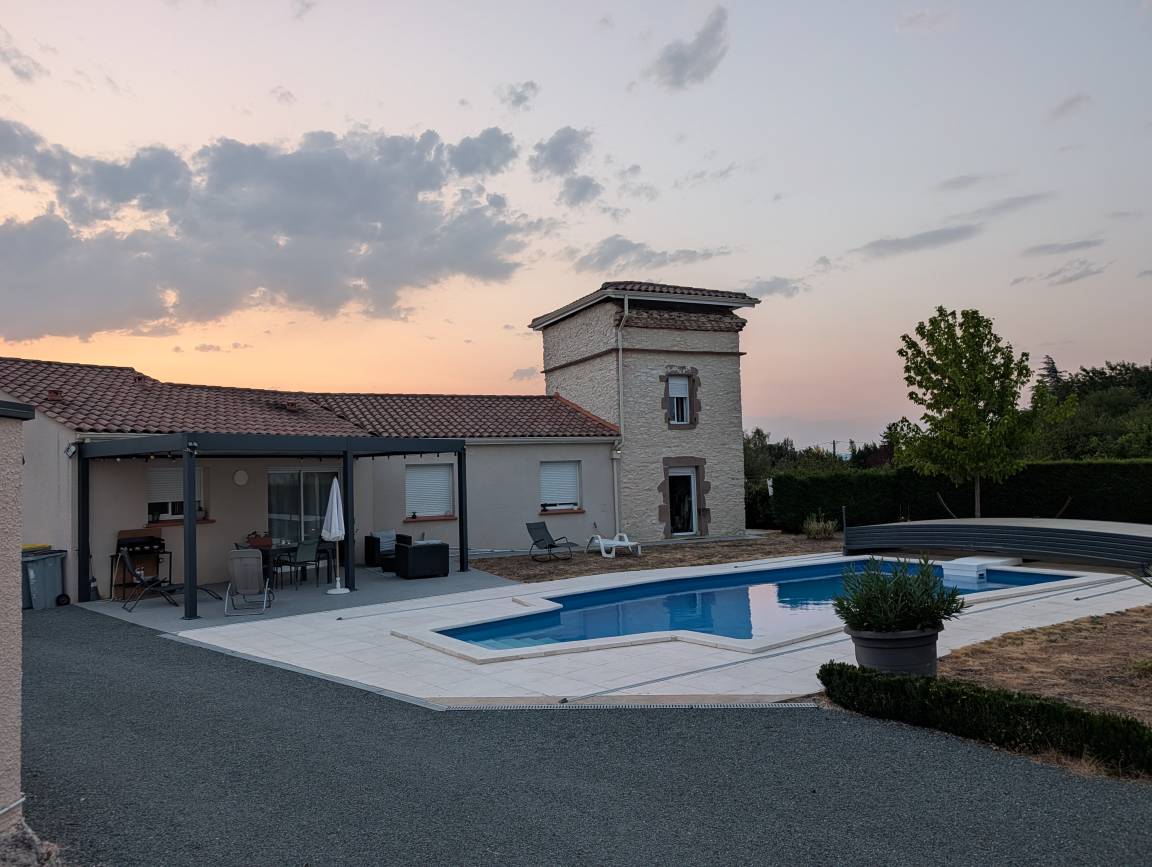 110 M² Villa ∙ 3 Habitaciones ∙ 5 Huéspedes - Carmaux
