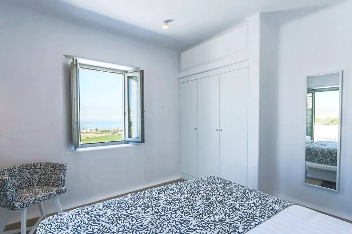 100 M² Villa ∙ 1 Bedroom ∙ 4 Guests - Paros