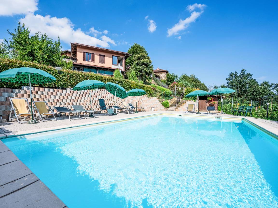 160 M² Ferienhaus ∙ 6 Schlafzimmer ∙ 14 Gäste - Piemont