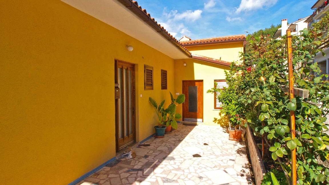 42 M² Apartment ∙ 2 Bedrooms ∙ 4 Guests - Rabac
