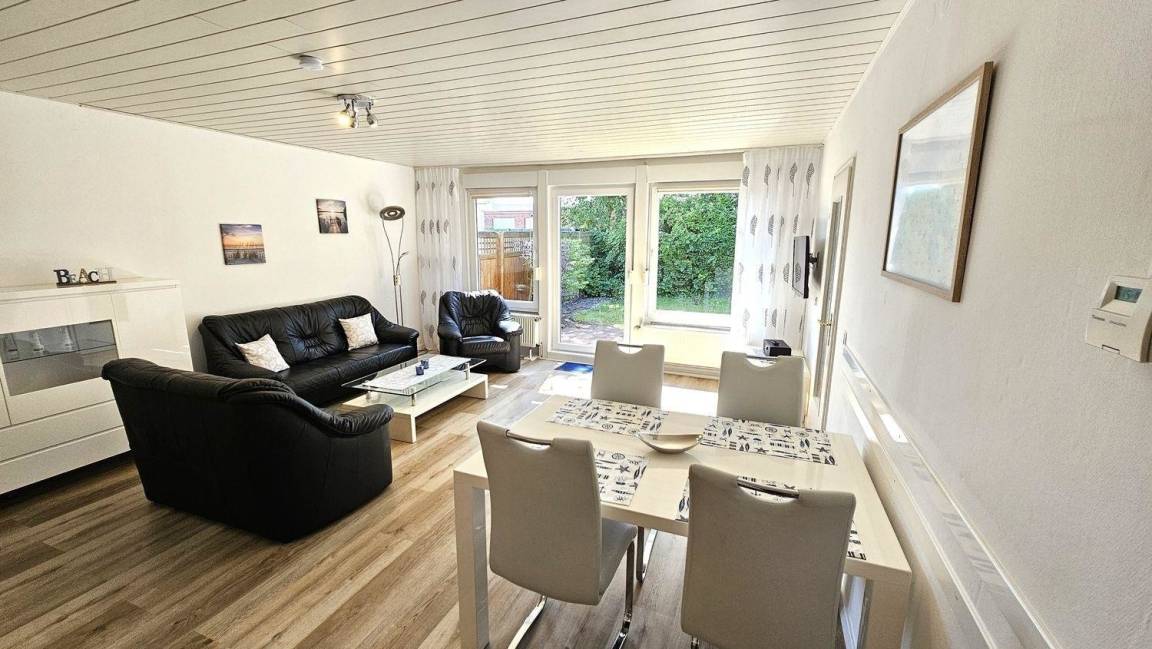 70 m² Ferienhaus ∙ 2 Schlafzimmer ∙ 4 Gäste – Bild 2