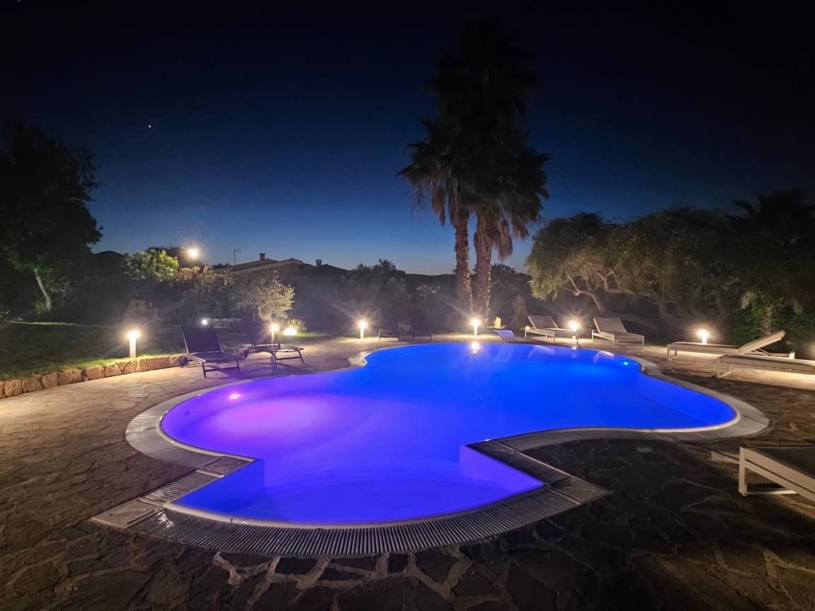 175 M² Villa Vacanza ∙ 6 Camere Da Letto ∙ 12 Ospiti - San Teodoro
