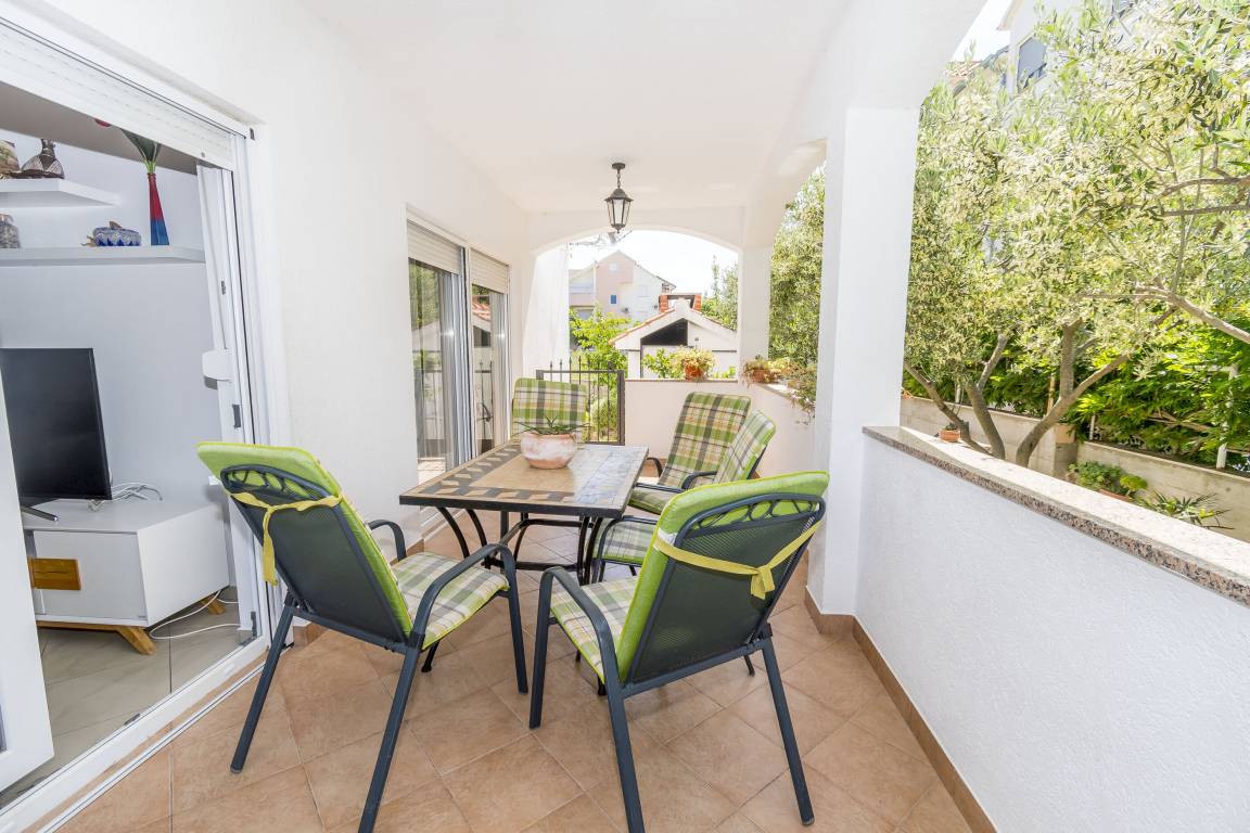 98 M² Appartement ∙ 2 Chambres ∙ 6 Personnes - Vodice, Horvátország