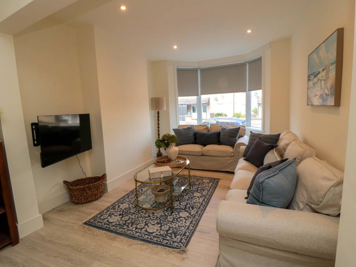 Cottage ∙ 3 Bedrooms ∙ 6 Guests - Scarborough