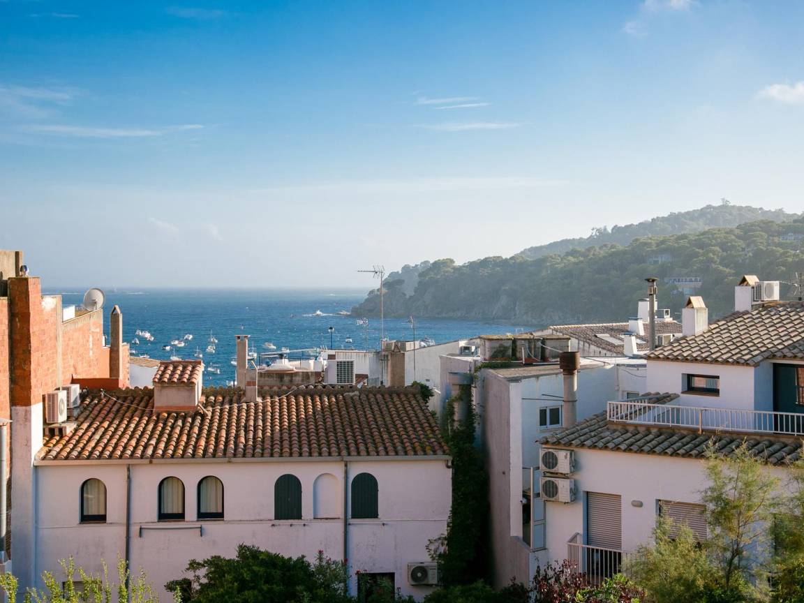 100 M² Apartamento ∙ 4 Habitaciones ∙ 7 Huéspedes - Llafranch