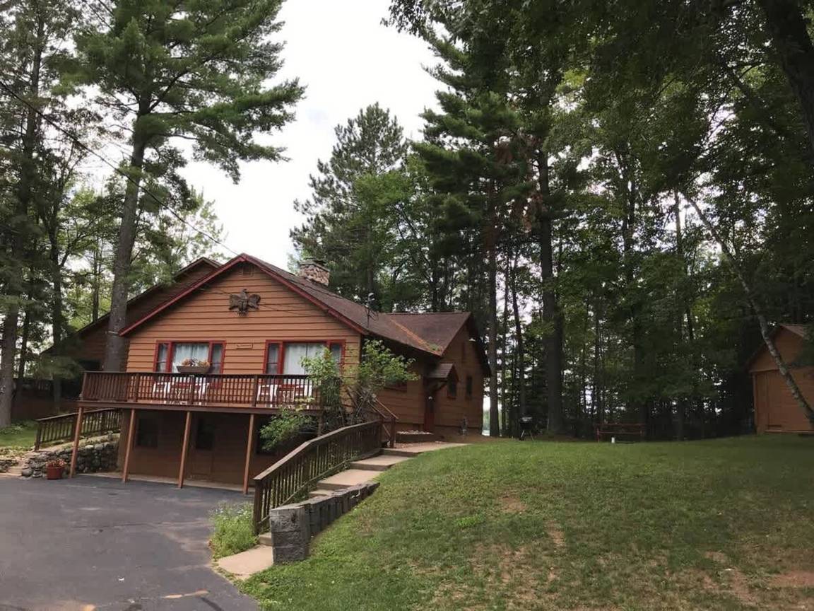 Apartment ∙ 4 Bedrooms ∙ 10 Guests - Eagle River, WI